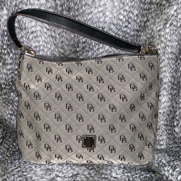 DOONEY AND BOURKE GIANT SAC